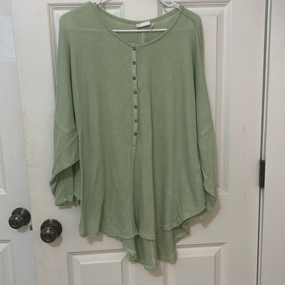 Urban outfitters Out from Under staying in Henley shirt size medium green - Picture 2 of 6